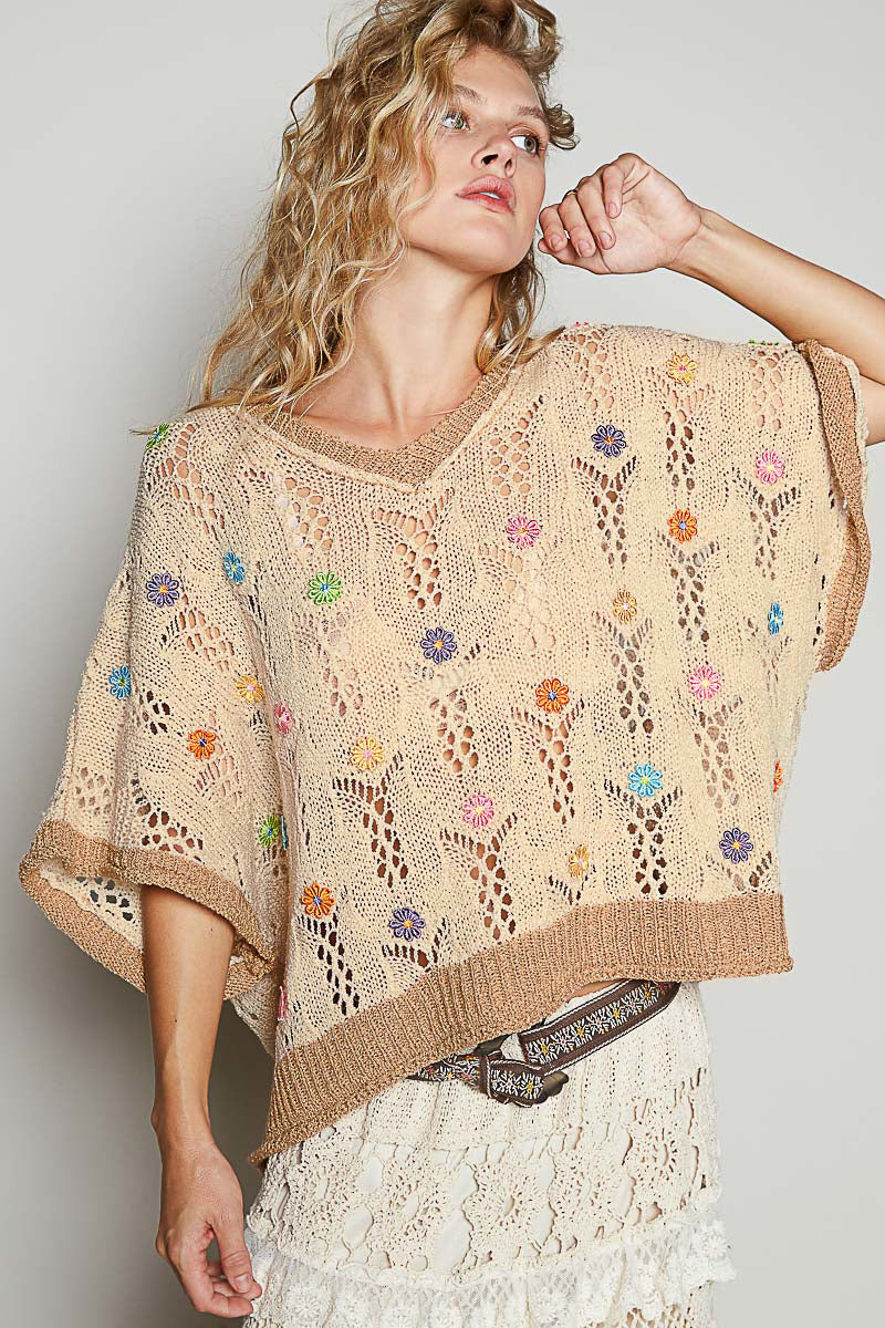 BEIGE-LATTE FLOWER SWEATER