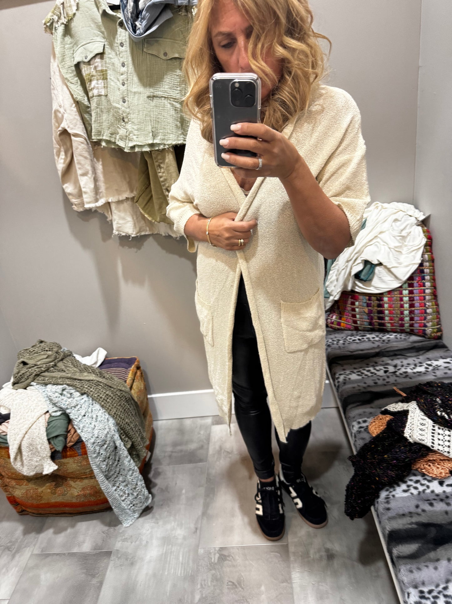 BEIGE SHORT SLEEVE CARDIGAN