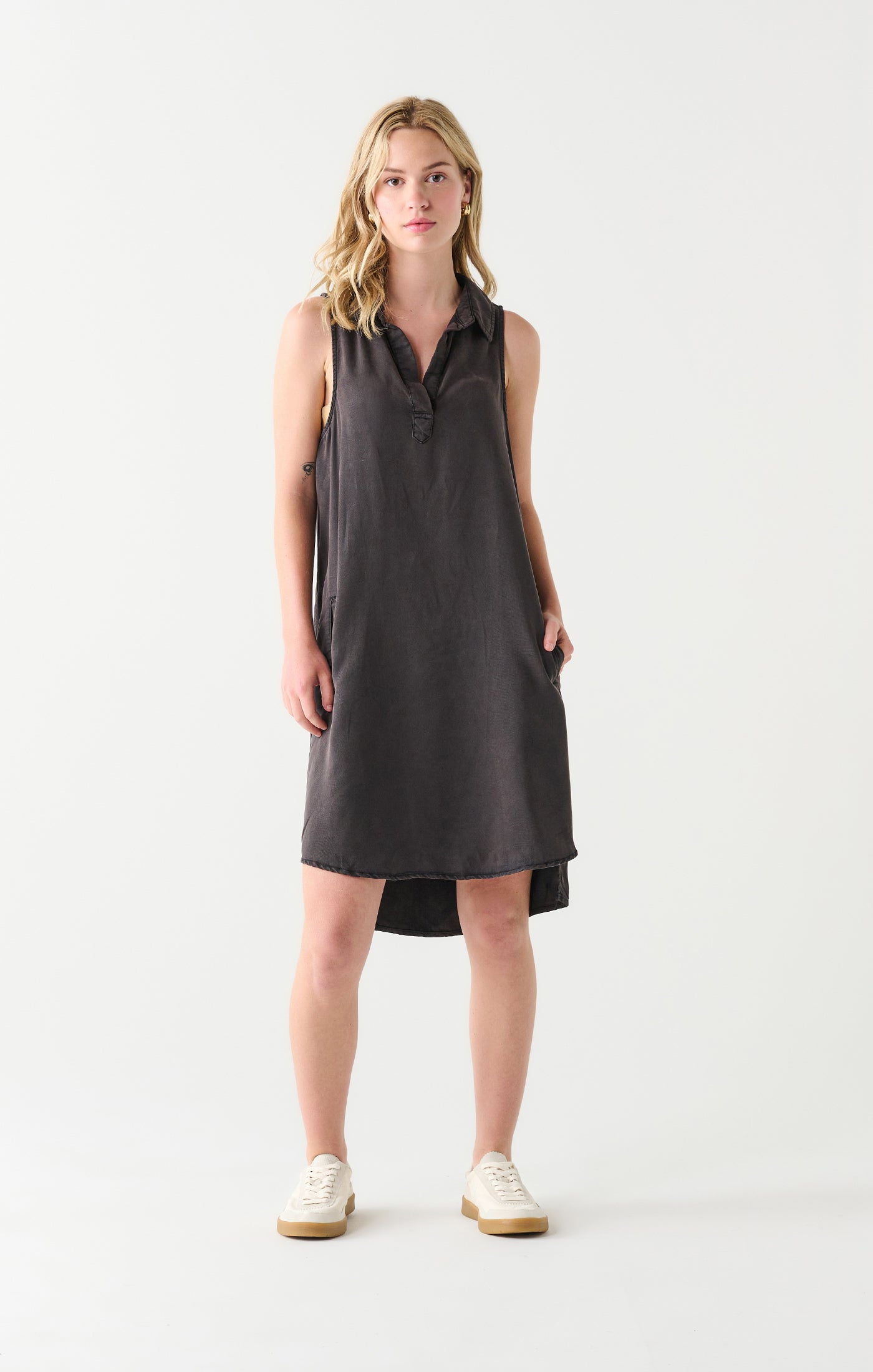 DEX SP24 A-LINE TENCEL KNEE LENGTH DRESS IN NEW BLACK WASH Over The Edge Apparel DEX SP24 A-LINE TENCEL KNEE LENGTH DRESS IN NEW BLACK WASH Over The Edge Apparel