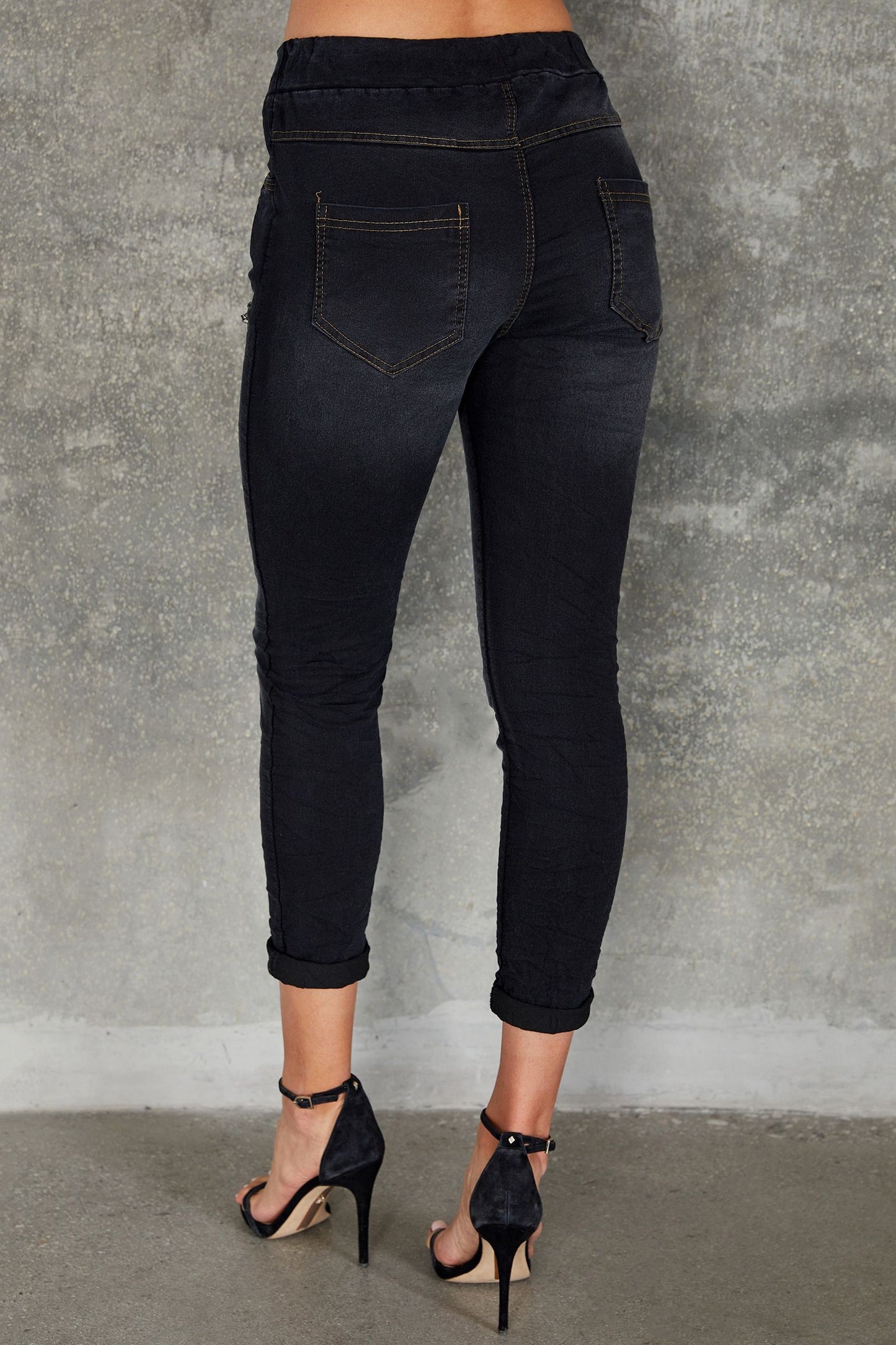 DISTRESSED DRAWSTRING DENIM CRINKLE JOGGER POCKETS