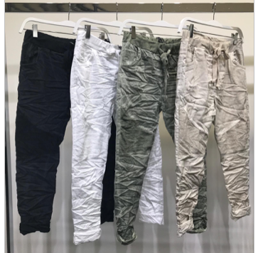 SOFT MOTTO CRINKLE JOGGER PANTS WITH POCKETS IN BLACK AND GREEN