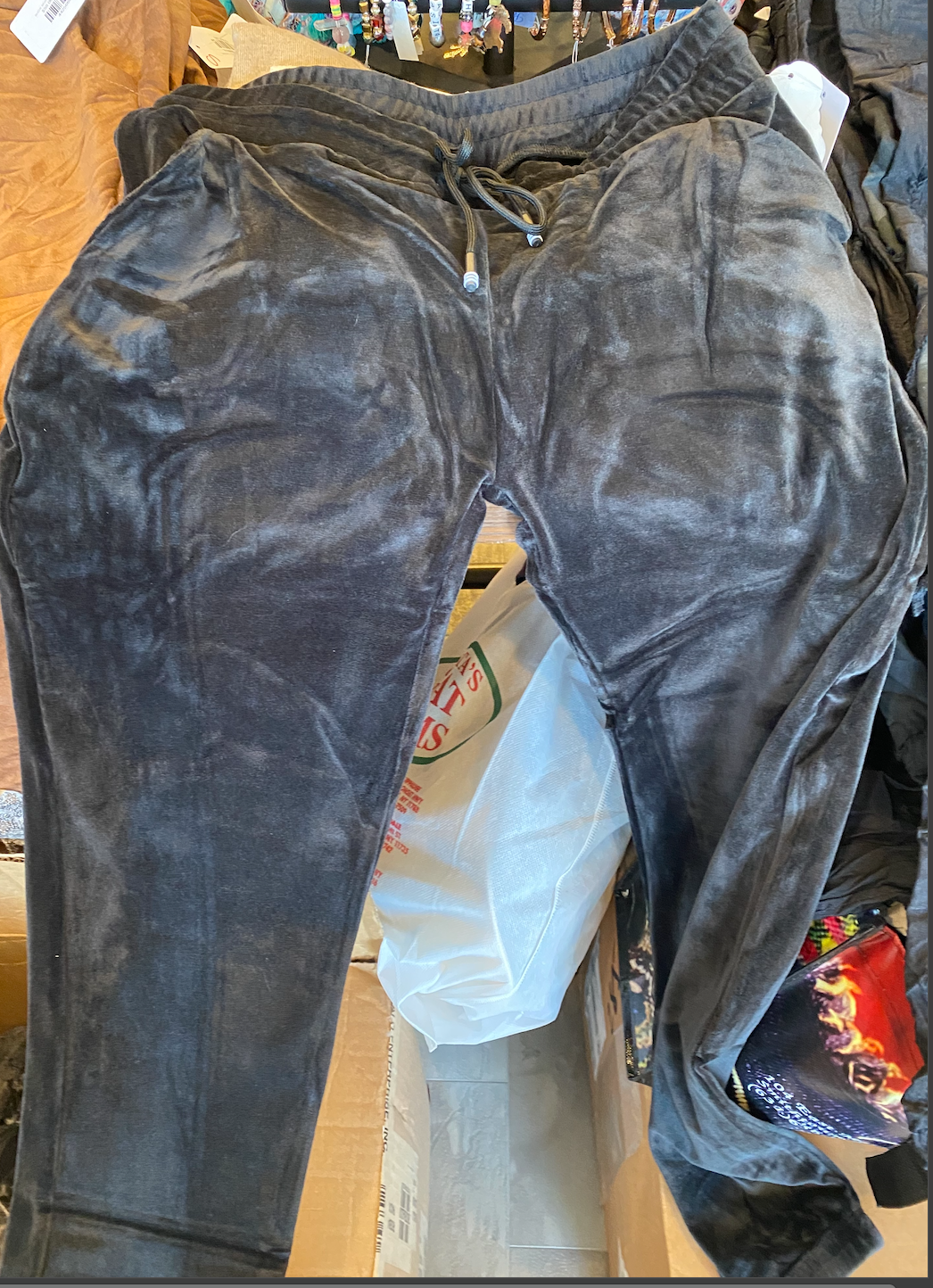 SUZETTE BLACK VELOUR JOGGER