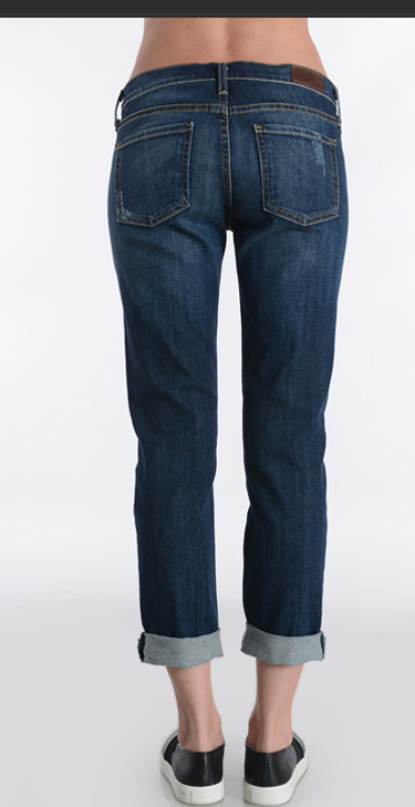 JUST BLACK FITTED BOYFRIEND JEAN