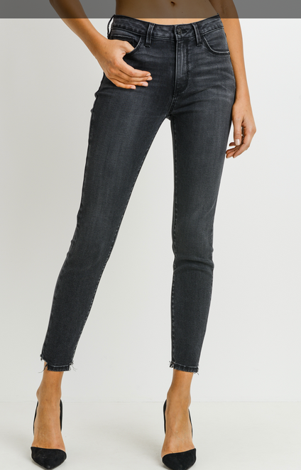 JUST BLACK washed hem bite skinny IN BLACK