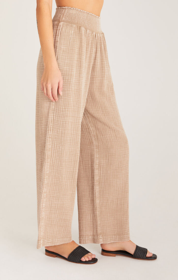 Z SUPPLY CAMBRIA GAUZE TOP IN DUNE
