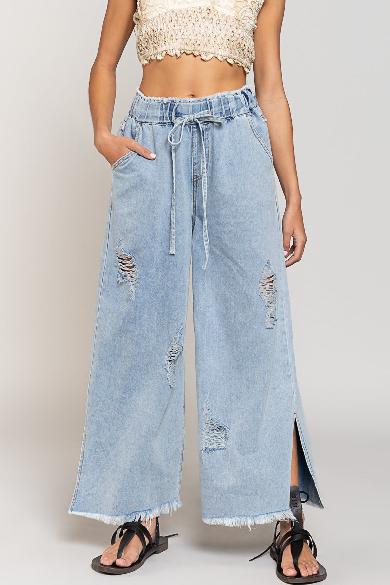 WIDE LEG DISTRESSED DENIM PANTS