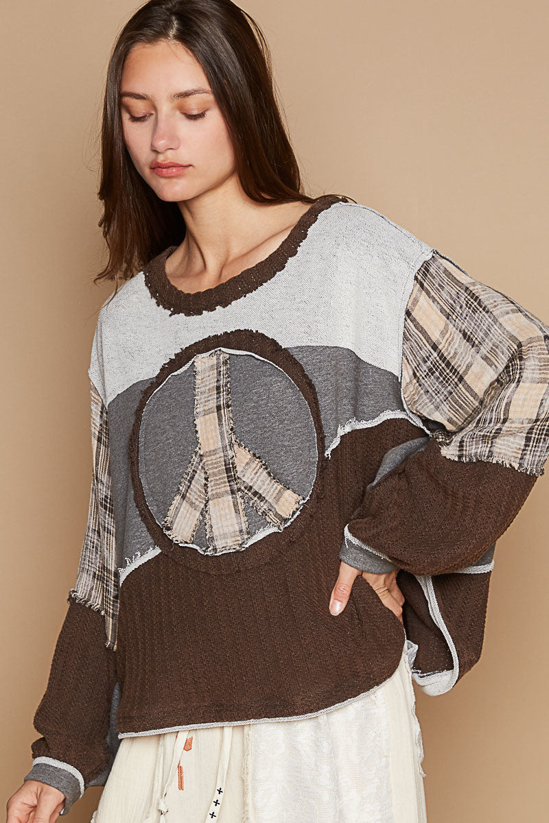 PEACE EMBLEM PATCHWORK TOP IN HEATHER CHARCOAL