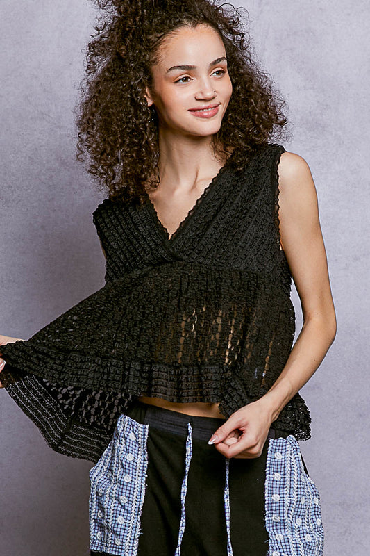 Black lace cropped fit top