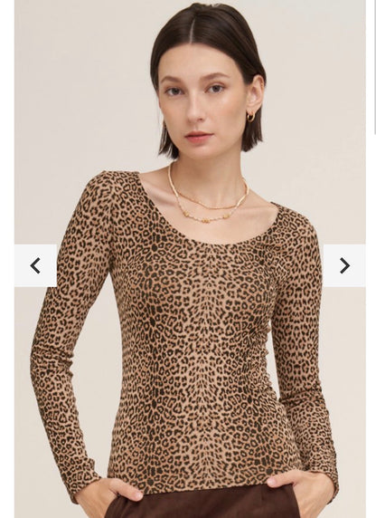 Nikki Biki leopard scoop neck