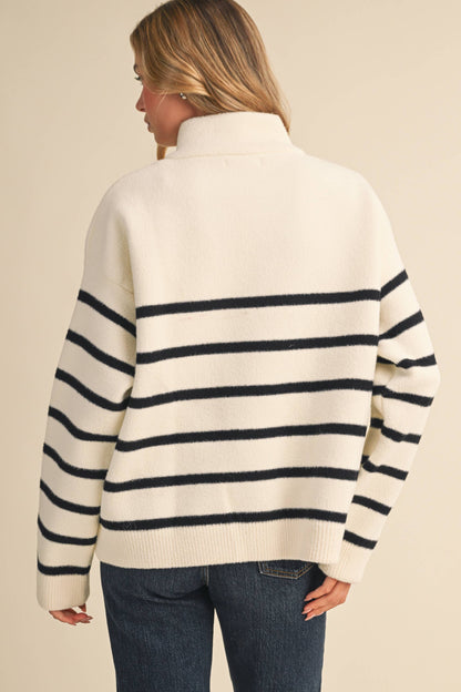 STRIPED DENIM FRONT POCKET DETAILED ZIP UP HIGH NECK