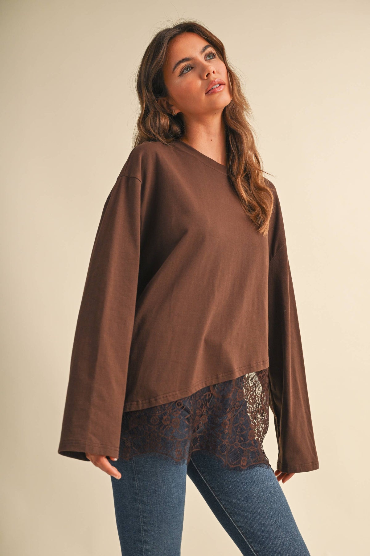 ASYMETRIC OVERLAY LACE LONG SLEEVE CREW NECK TOP