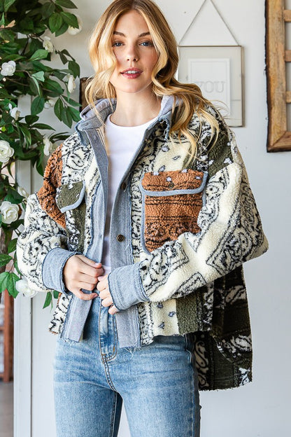 BANDANA PRINT MIXED SHERPA JACKET