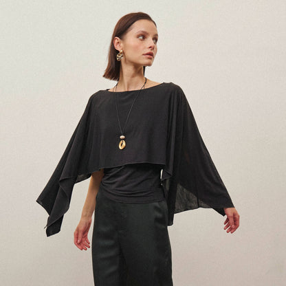 Cape top in black