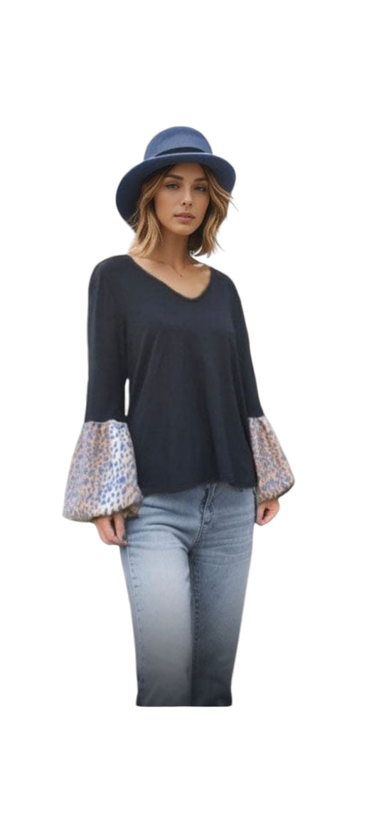 VAVA BETTY V NECK BUBBLE SLEEVE TOP IN BLACK