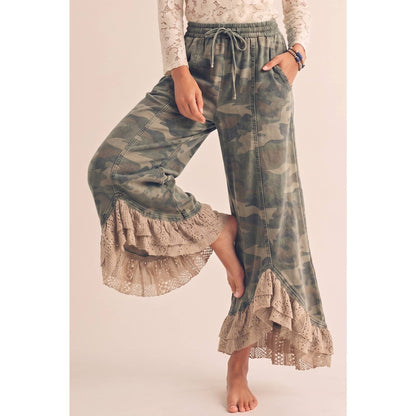 Vintage Lace Infused Couture Elastic Waist Pants In CAMO
