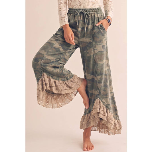 Vintage Lace Infused Couture Elastic Waist Pants In CAMO