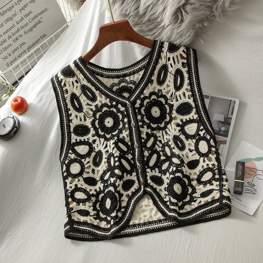 Black and White Floral Hollow Knit Vest o/s