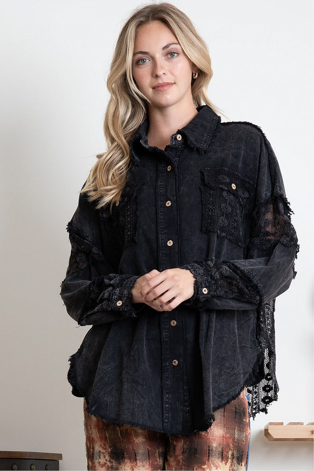 MINERAL WASHED LACED BOTTON UP LONG SLEEVE SHIRT IN BLACK