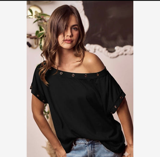 BLACK METAL TRIM T-SHIRT