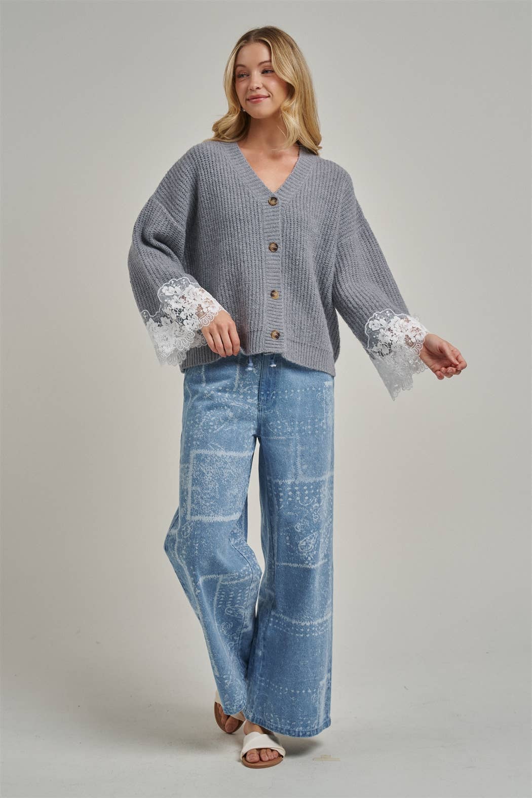 LOOSE FIT SOFT V NECK SWEATER CARDIGAN WITH LACE