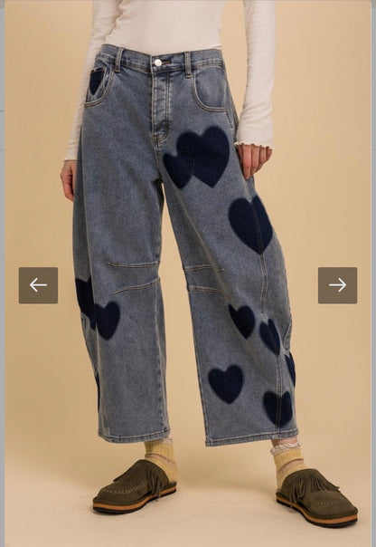 HEARTS PRINT BARREL JEAN