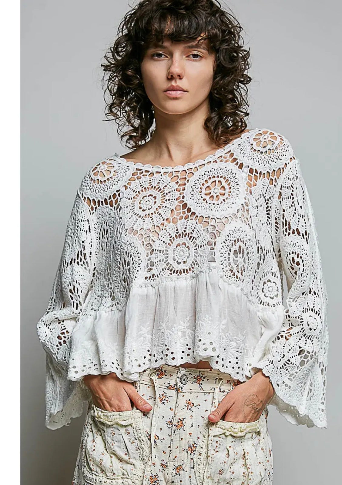 White crochet embroidered floral eyelet top one size