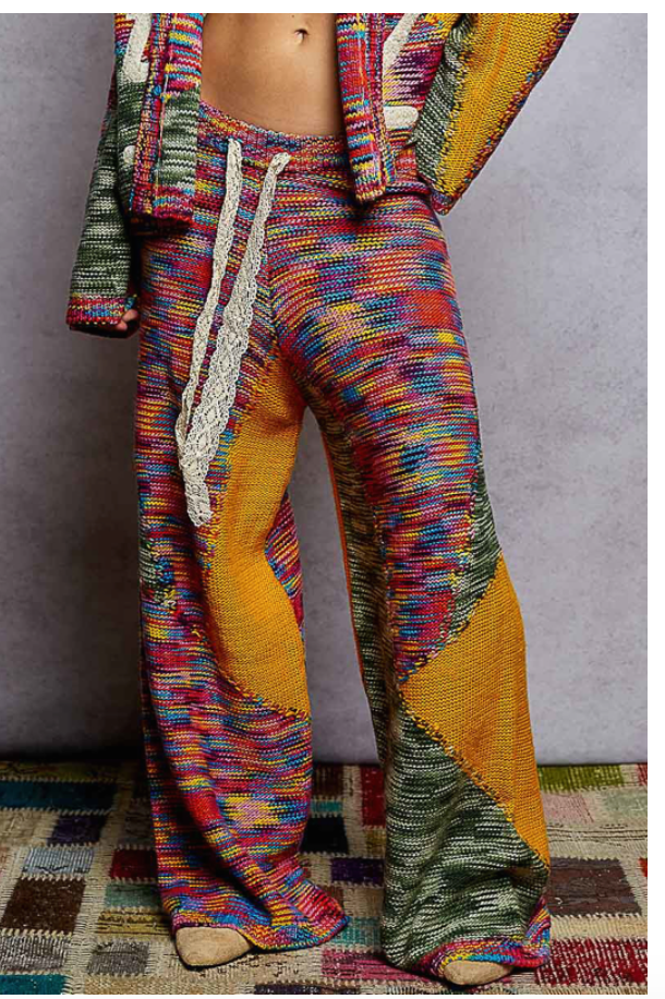 SWEATER PANTS WITH DETAILS