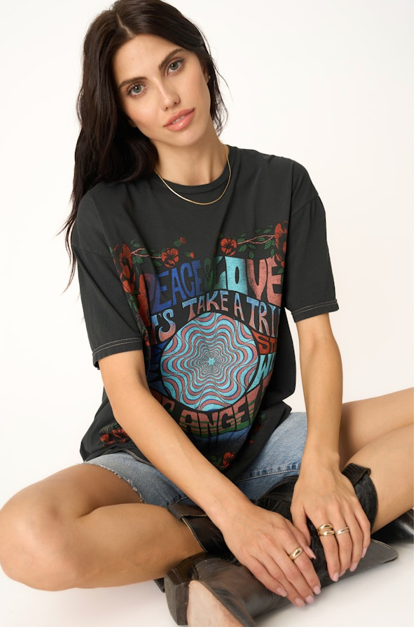 PROJECT SOCIAL T PEACE AND LOVE RELAX T SHIRT O/S