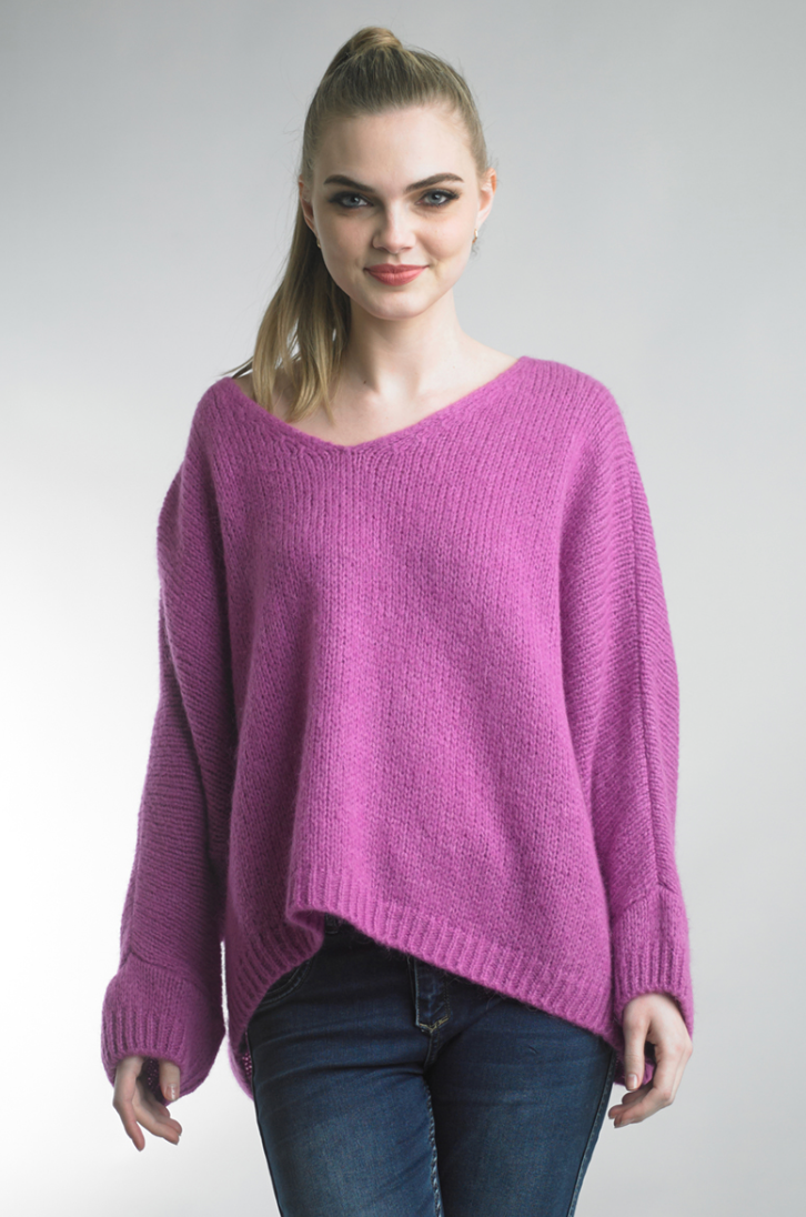 V NECK COMFY SWEATER IN BERRY