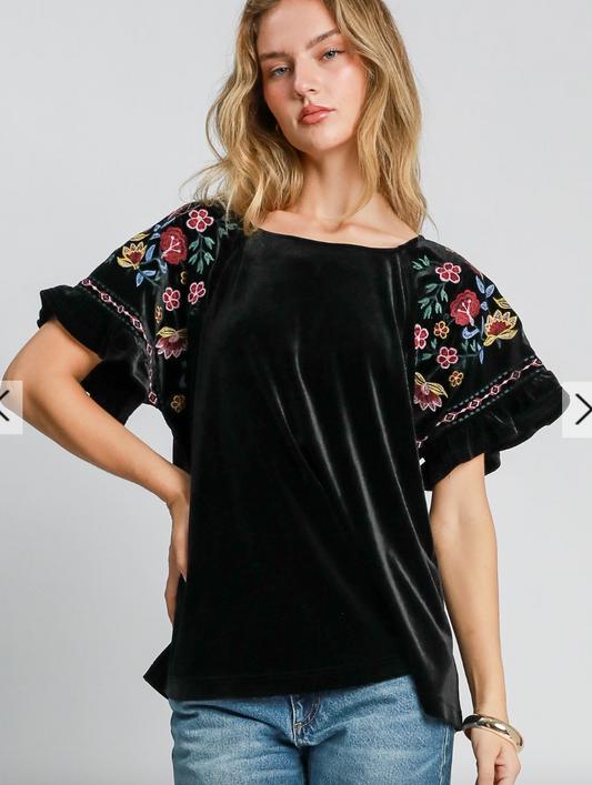 VELVET EMMBROIDERY TOP