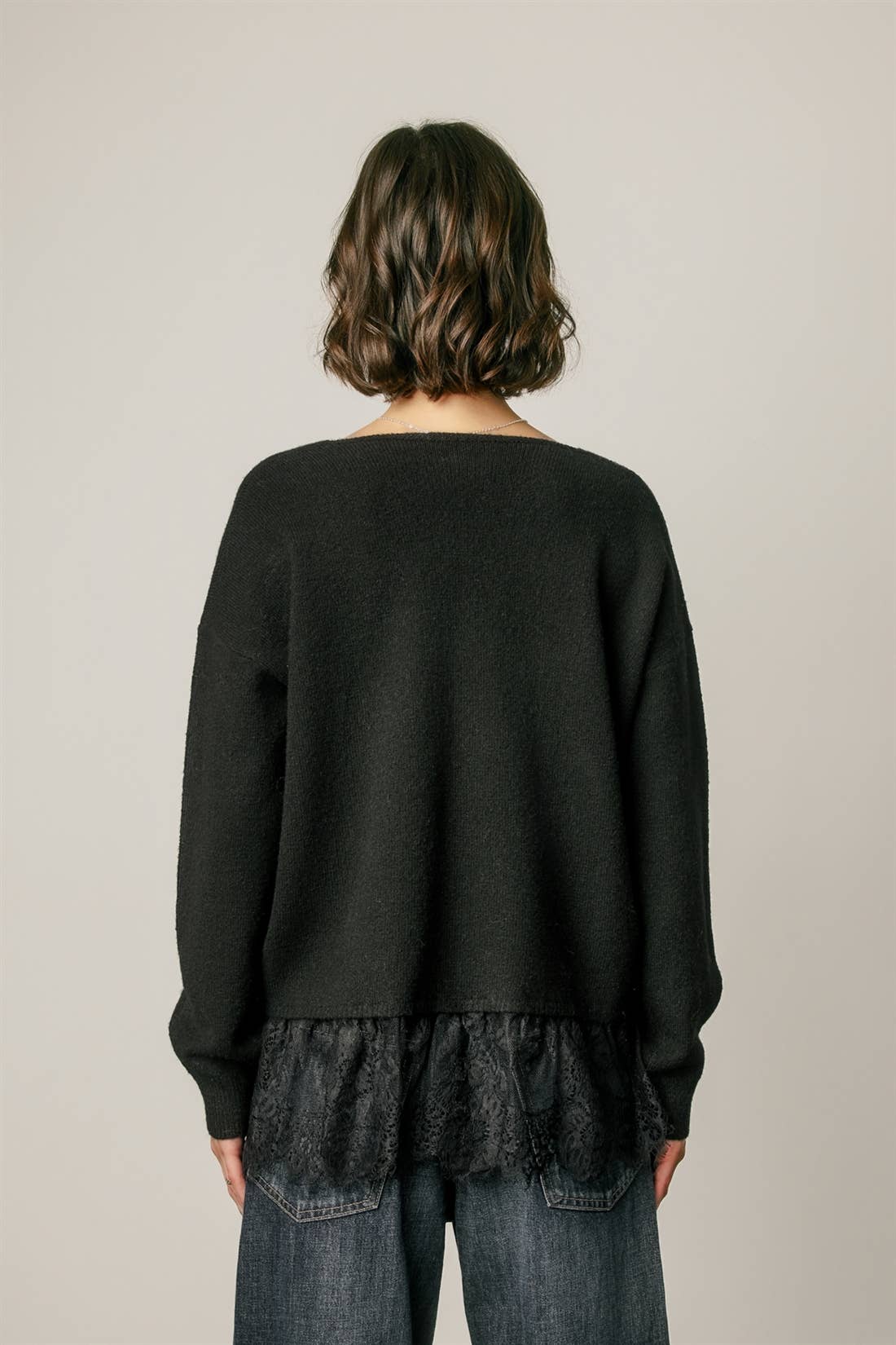 Lace Hem V-Neck Relaxed Sweater