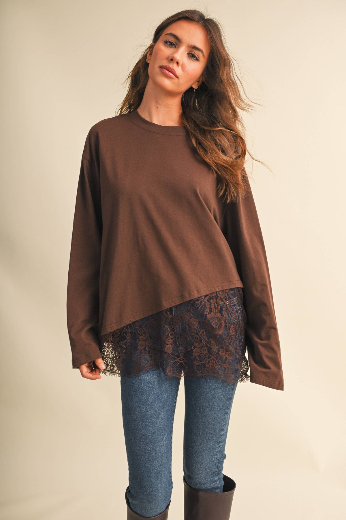 ASYMETRIC OVERLAY LACE LONG SLEEVE CREW NECK TOP