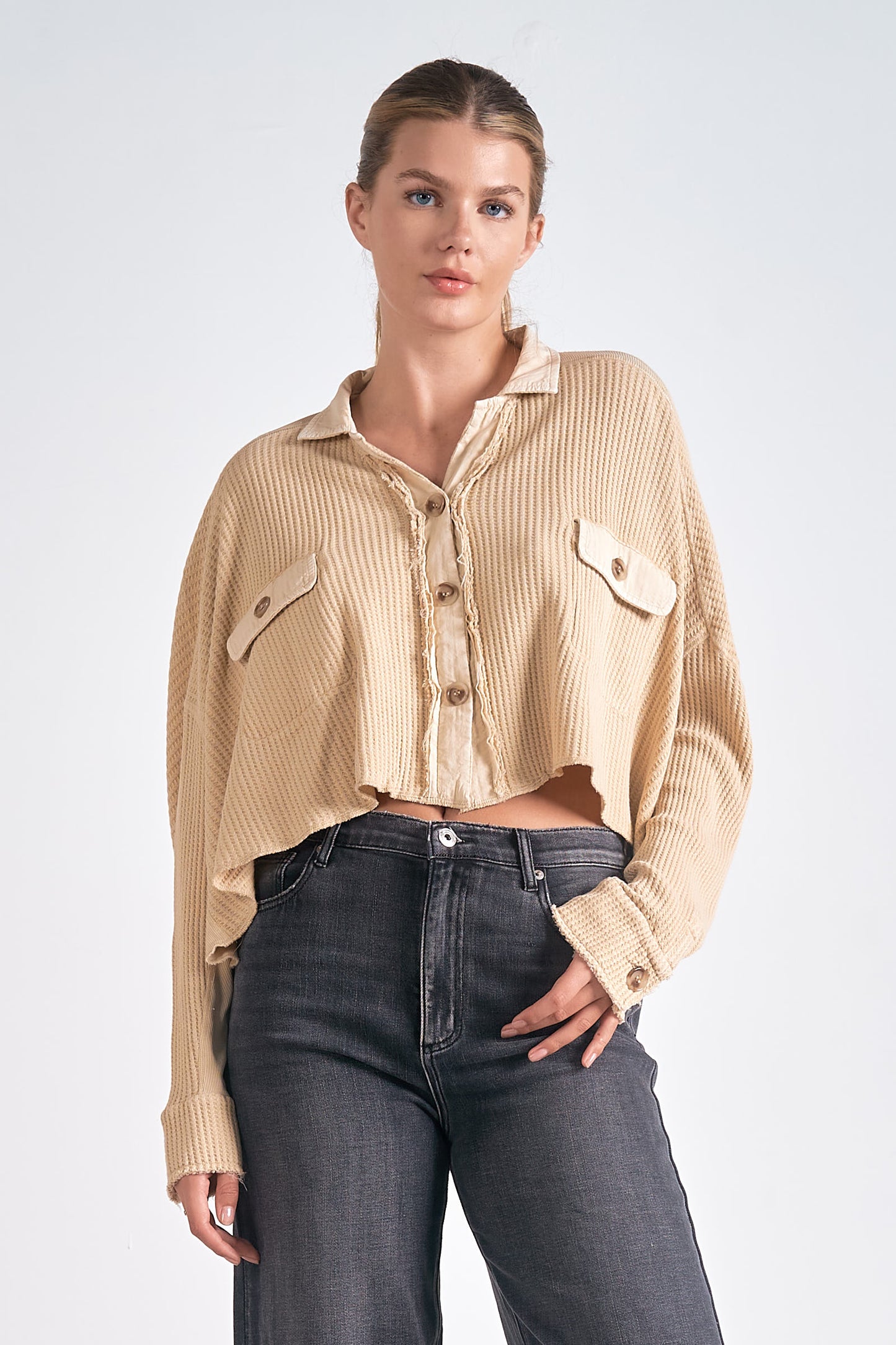 ELAN Jacket Crop Btn Down IN TAN