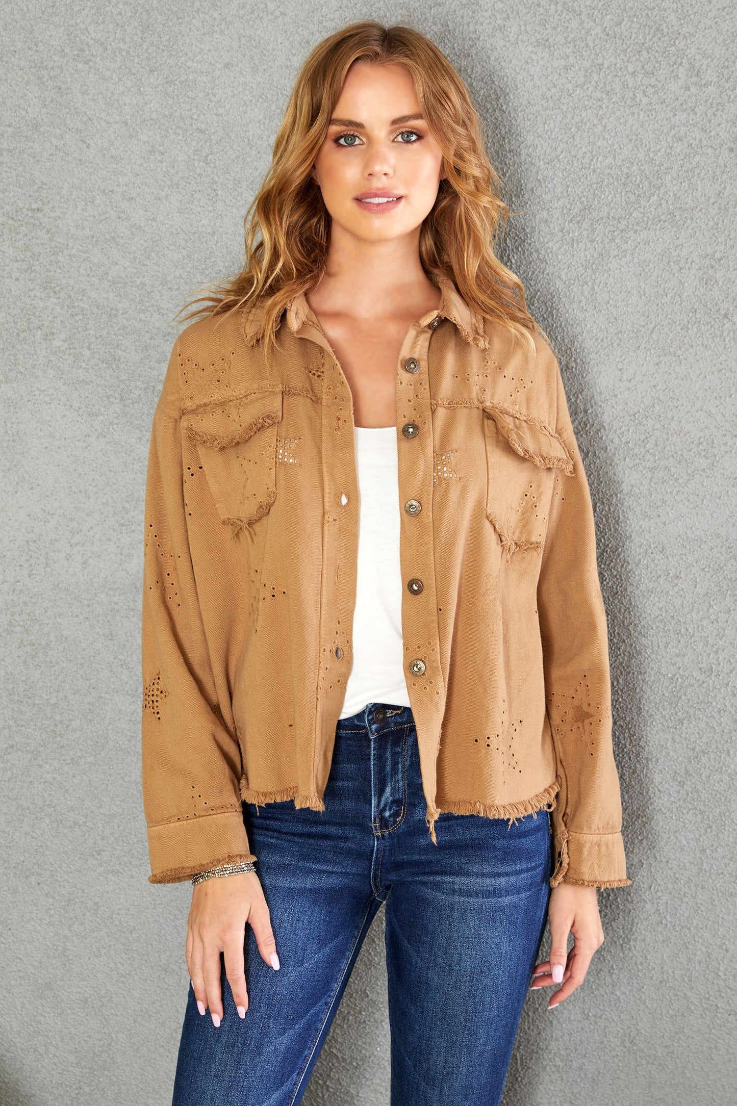 DENIM STAR EMBROIDERED EYELET L/S BUTTON DOWN JACKET in camel