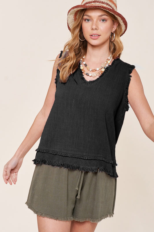 Sleeveless top with cut edge details. IN BLACK, NATURAL AND GREY