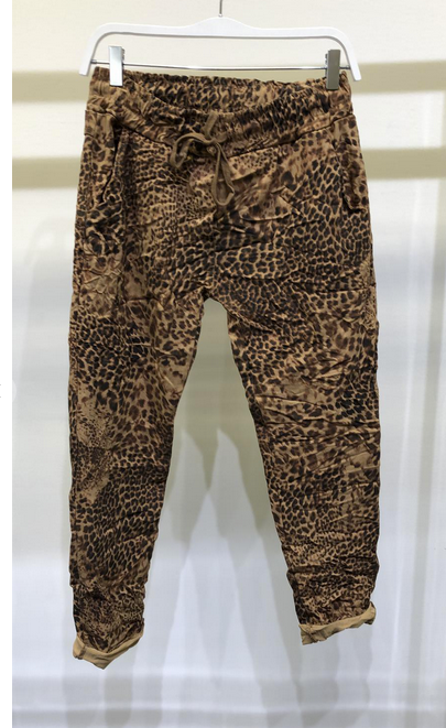 CHEETAH PRINT CRINKLE JOGGER