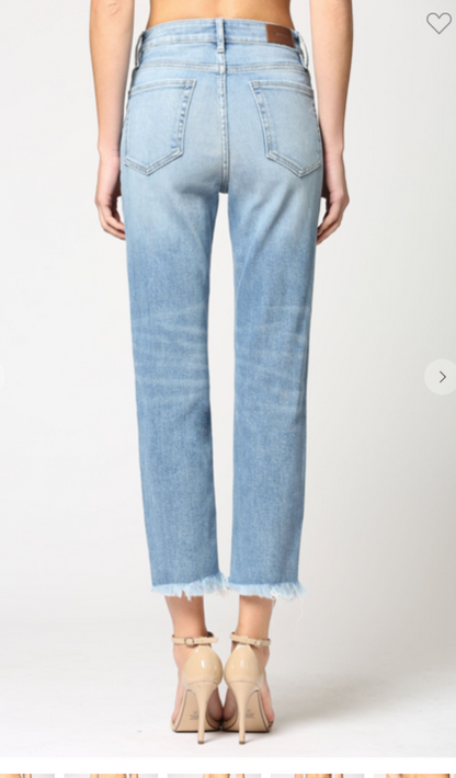 HIDDEN HIGH RISE MOM JEANS WITH FRAY HEM