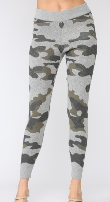 CAMO KNIT JOGGER PANTS