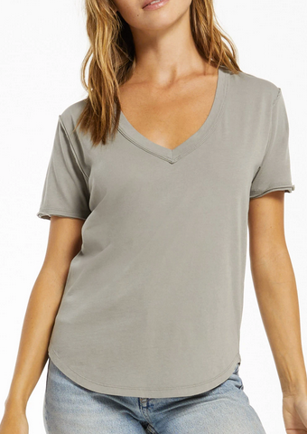 Z SUPPLY ORGANICE COTTON VNECK TEE IN DUSTY SAGE