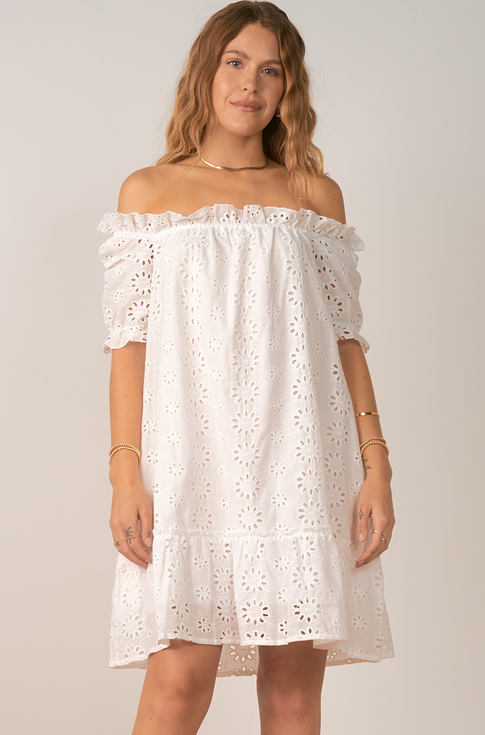 ELAN S22  WHITE Dress S/S Scoop Nk