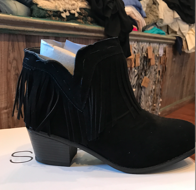 BLACK FRINGE BOOTIE
