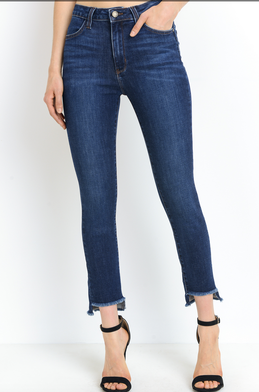 JUST BLACK CROP STEP HEM JEAN