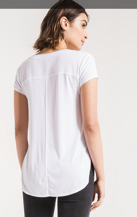 Z SUPPLY MYA VNECK TEE IN WHITE