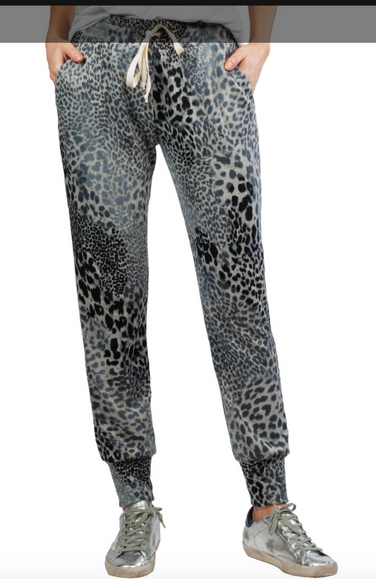 ELAN KHAKI LEOPARD PRINT JOGGERS