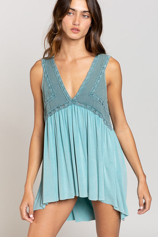 AQUA LACE ZIP BACK FLOWY TANK