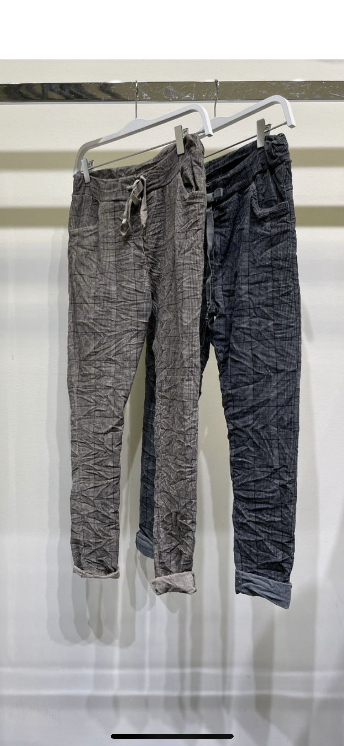 GREY PLAID COURDEROY CRINKLE JOGGER