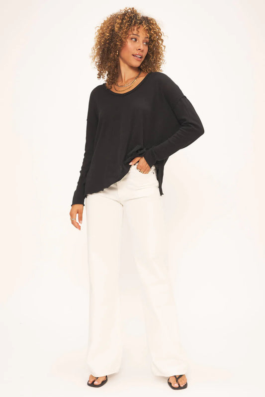 PROJECT SOCIAL T  MAE TEXTURED RELAXED V NECK IN BALCK